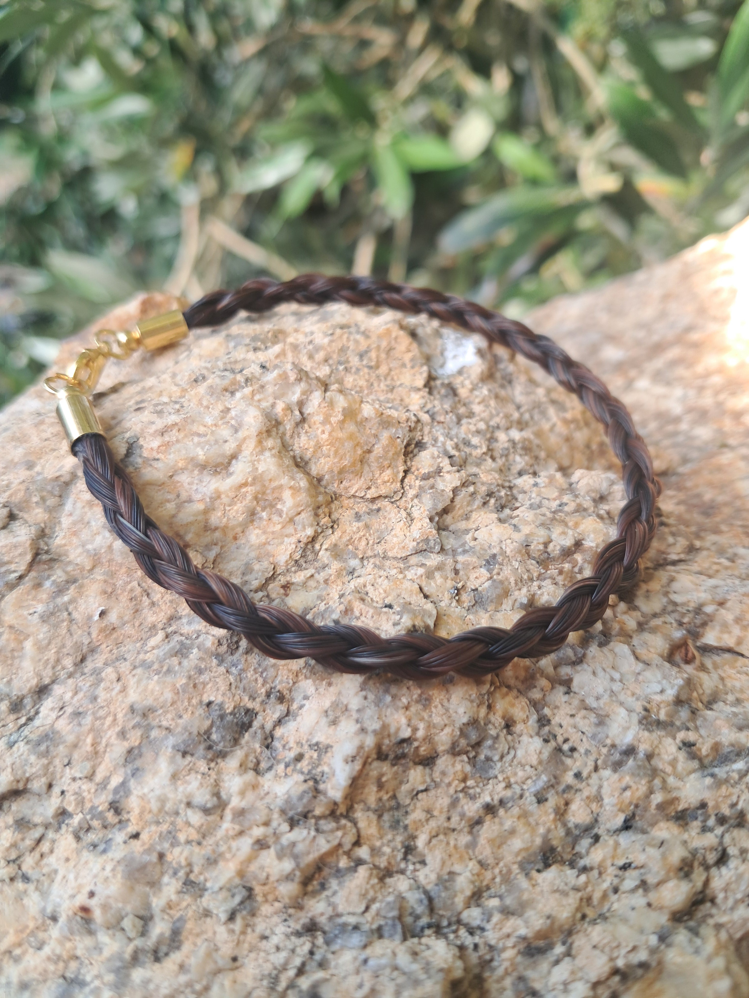 « LA TRESSE RONDE » – Bracelet en crins de cheval