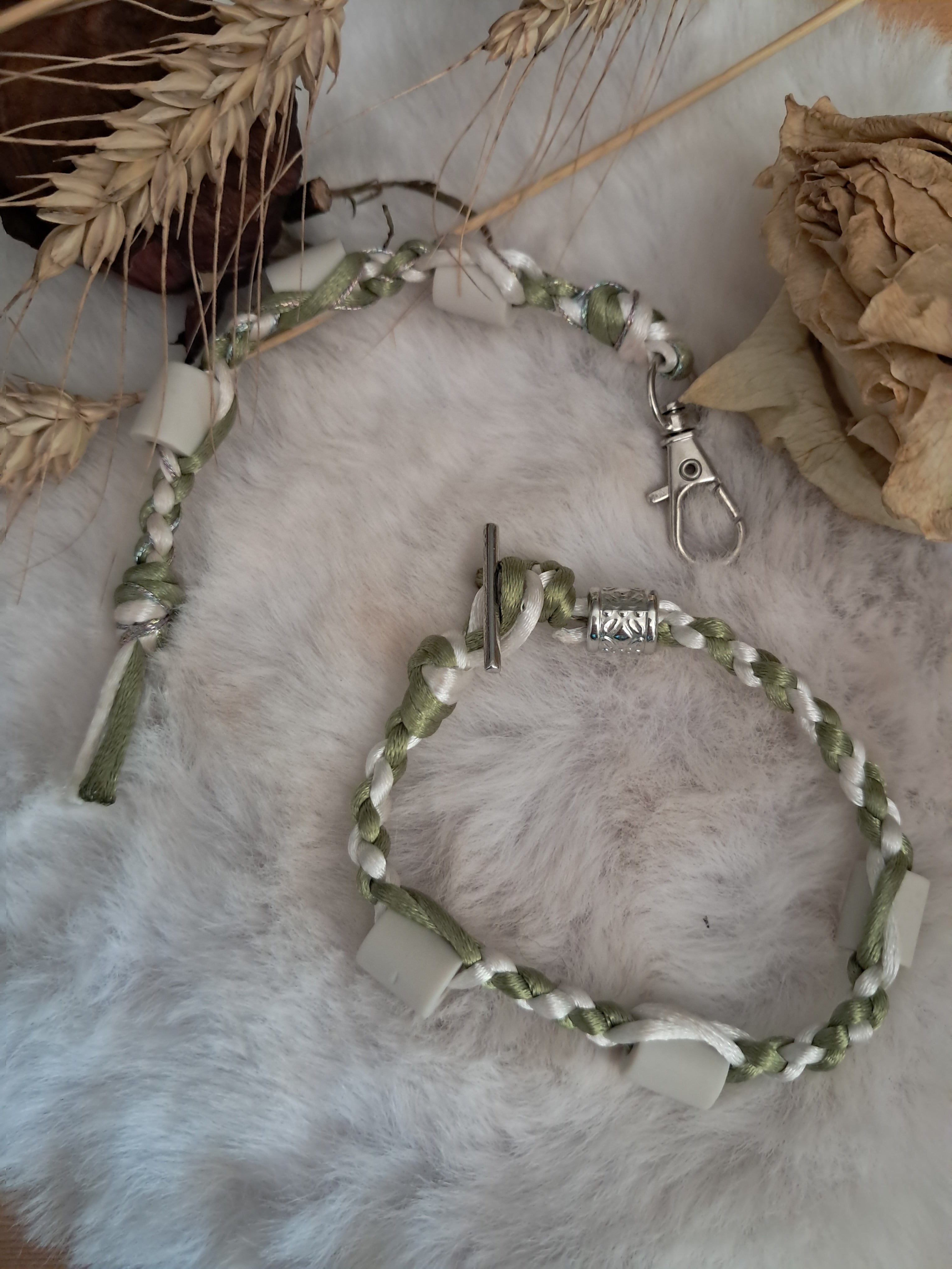 Ensemble charme et bracelet (poignet et cheville).
