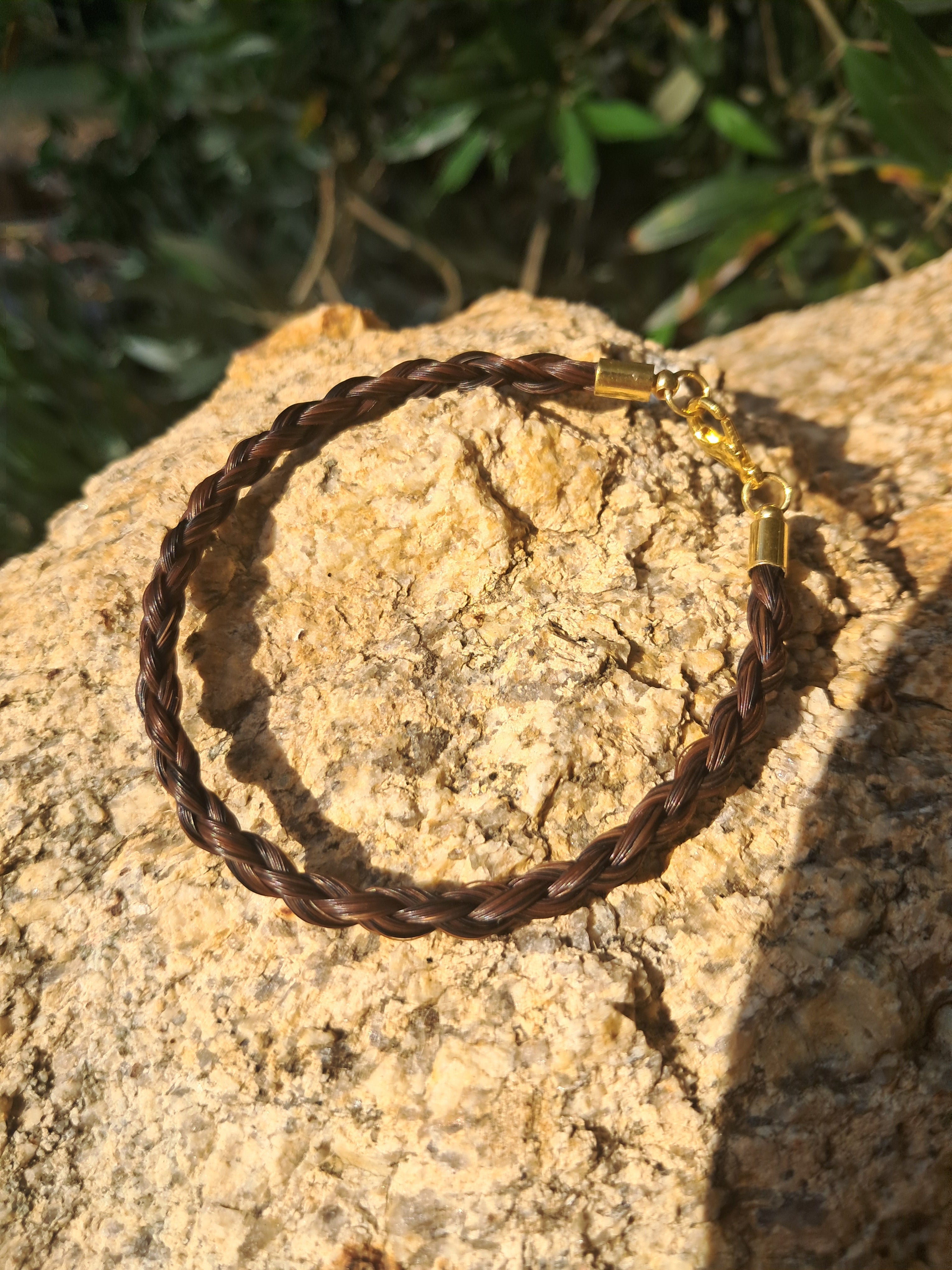 « LA TRESSE RONDE » – Bracelet en crins de cheval