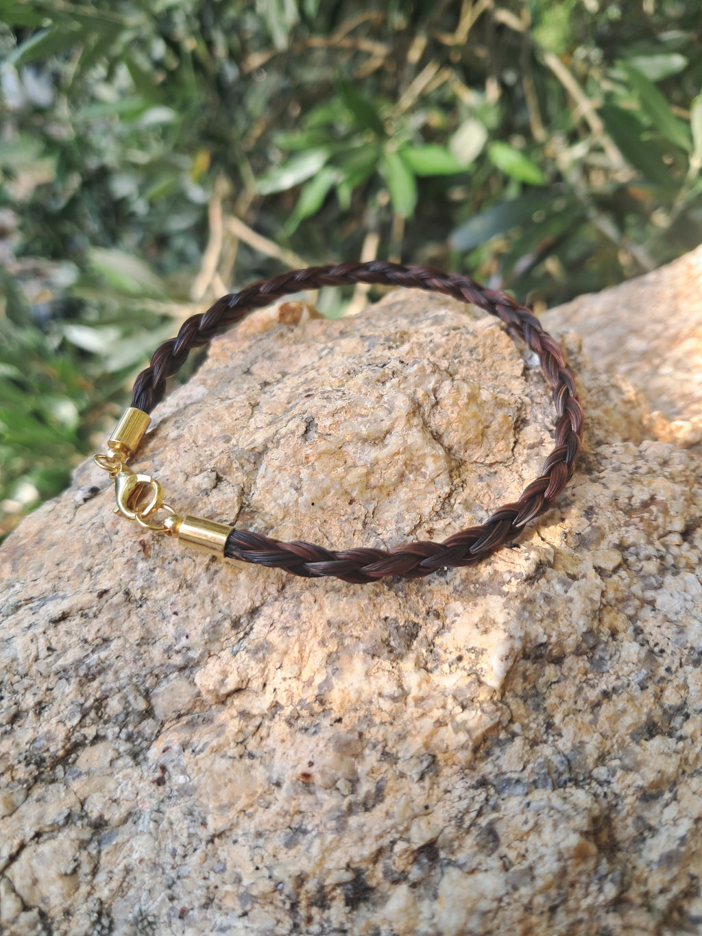 « LA TRESSE RONDE » – Bracelet en crins de cheval