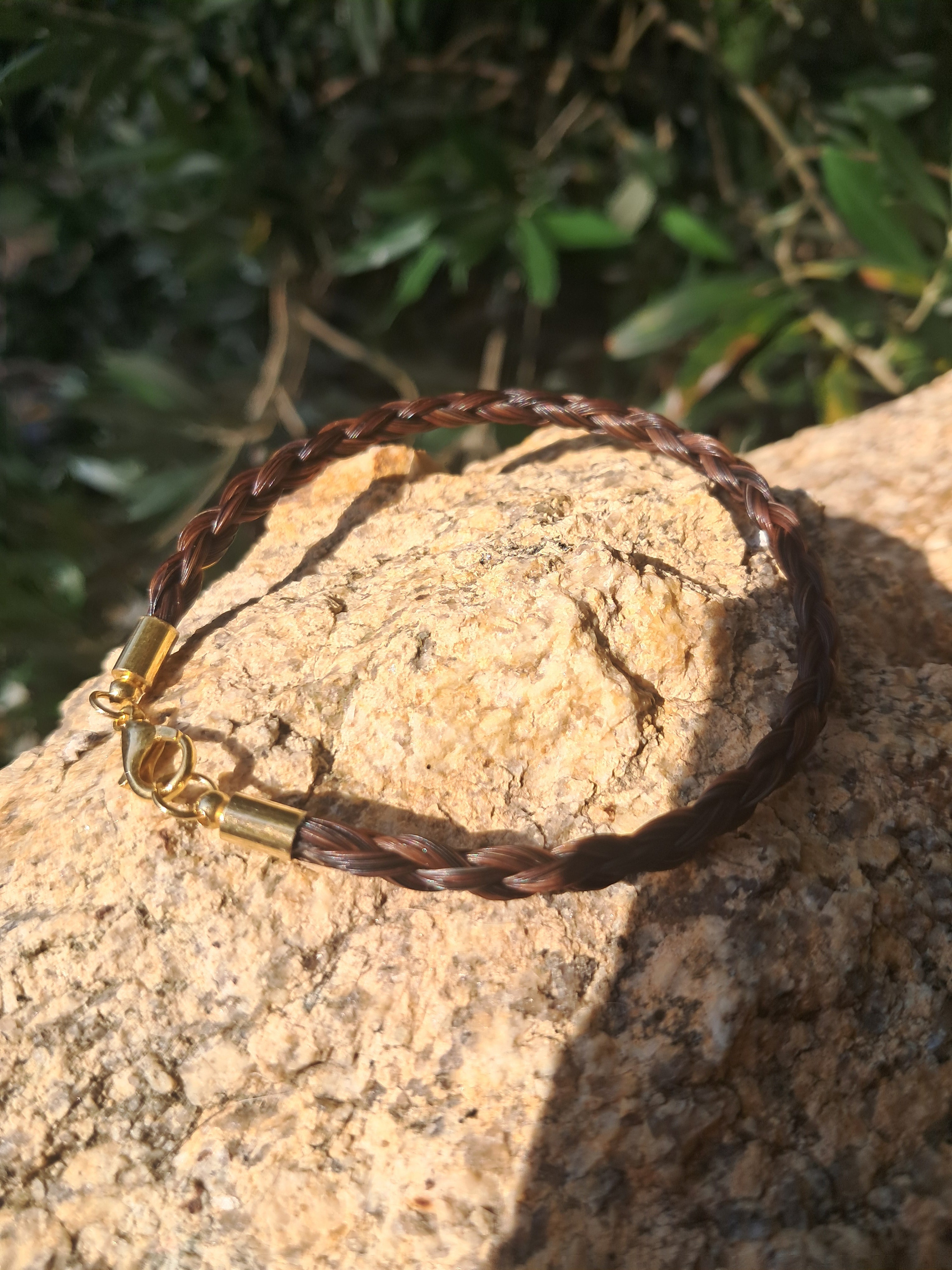 « LA TRESSE RONDE » – Bracelet en crins de cheval
